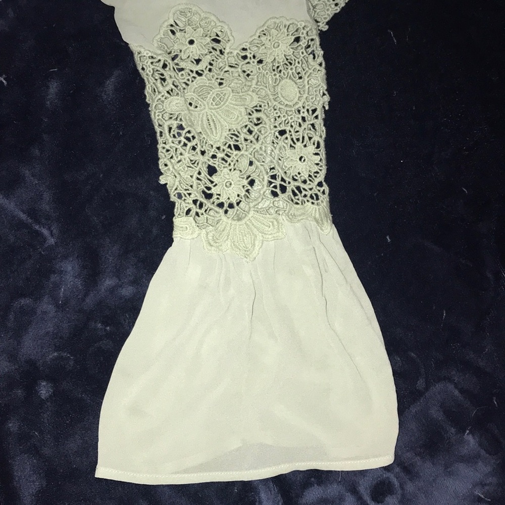 Torrid Blouse, Size 00, Like New - Picture 3 of 4